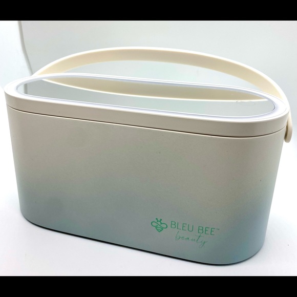 Buy One, Get One Free! NEW - MAKEUP CASE ORGANIZER | TRAVEL BOX LED MIRROR - Picture 3 of 6